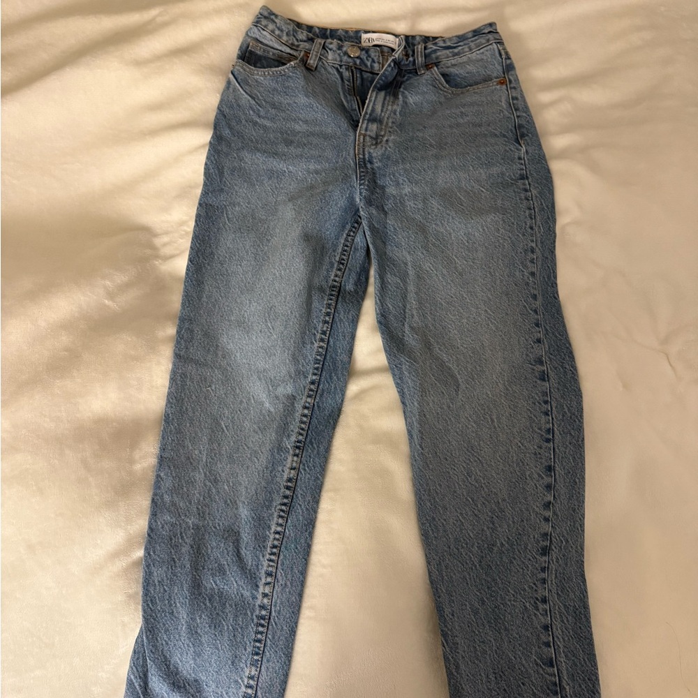 Zara Women's Straight Leg Blue Jeans (Size 2)